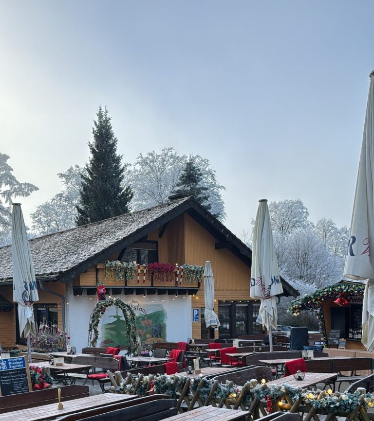 Gasthaus Fuchstanz im Taunus Gasthaus Fuchstanz im Taunus - beliebtes Ausflugslokal für Wanderer und Familien